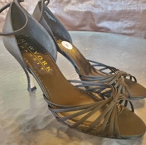 New York Transit black Sandals 8M
